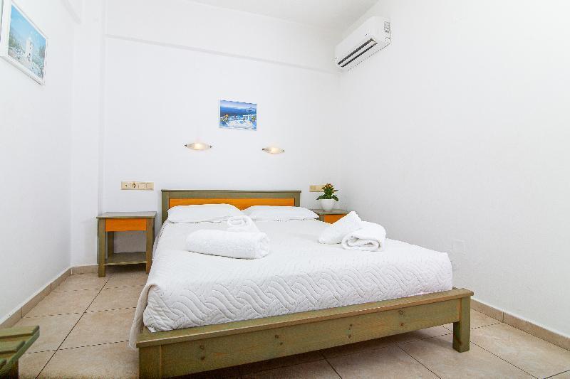 Dionysos Apartments Stalida Exterior foto
